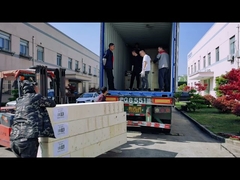 Kolon 2o contêiner 6 unidades do modelo KL360 prémio lavadoras de carros touchless está carregando para a Rússia