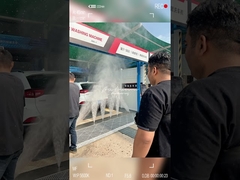 Bem-vindo ao cliente do Irã para visitar a nossa fábrica!A máquina de lavar carros Kolon merece a sua confiança!