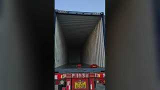 As avançadas máquinas de lavagem de carros premium sem toque KL-360 da Kolon são carregadas e enviadas para a Rússia!