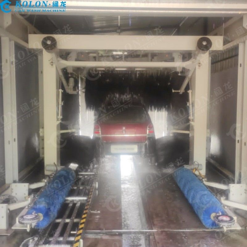 Máquina de Lavar Automóveis Kolon 13 Brush Tunnel Combinando Detergente Automóvel e Lavar a escova para limpeza efetiva da superfície comprimento19520mm
