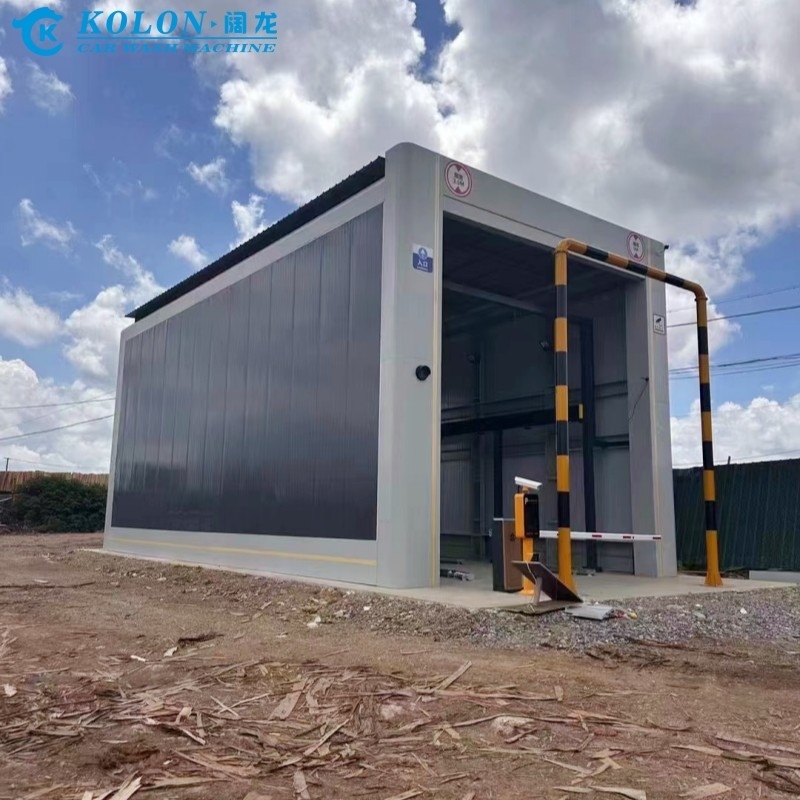 Máquina de lavagem de ônibus Kolon 67kw com botão de parada de segurança e velocidade máxima de lavagem 7 ônibus / hora