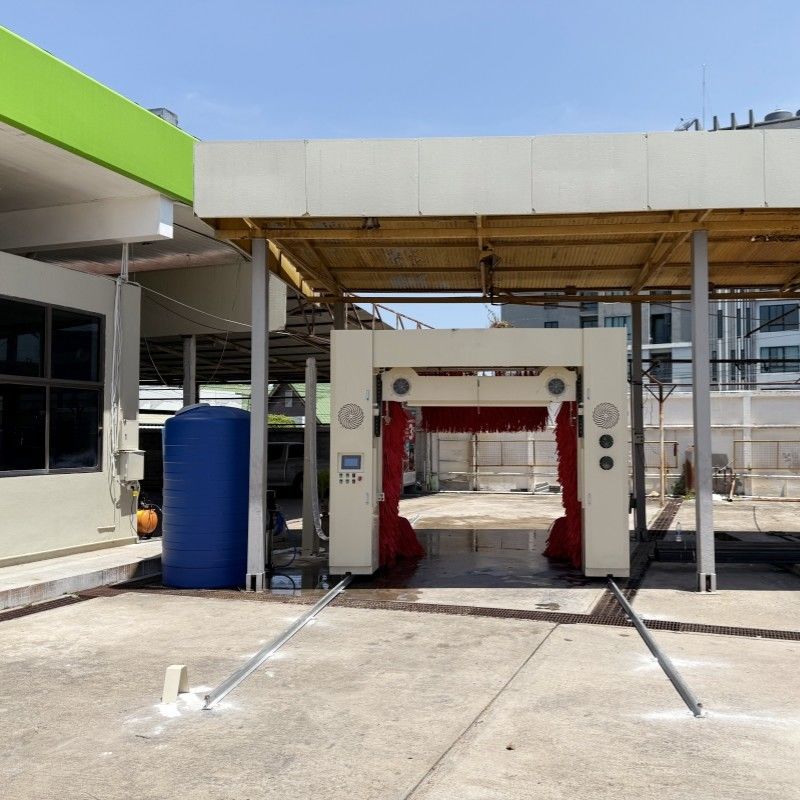 Estrutura de aço galvanizado a quente Kolon para durabilidade e resistência à corrosão na máquina de lavagem de carros de reviramento automático completo