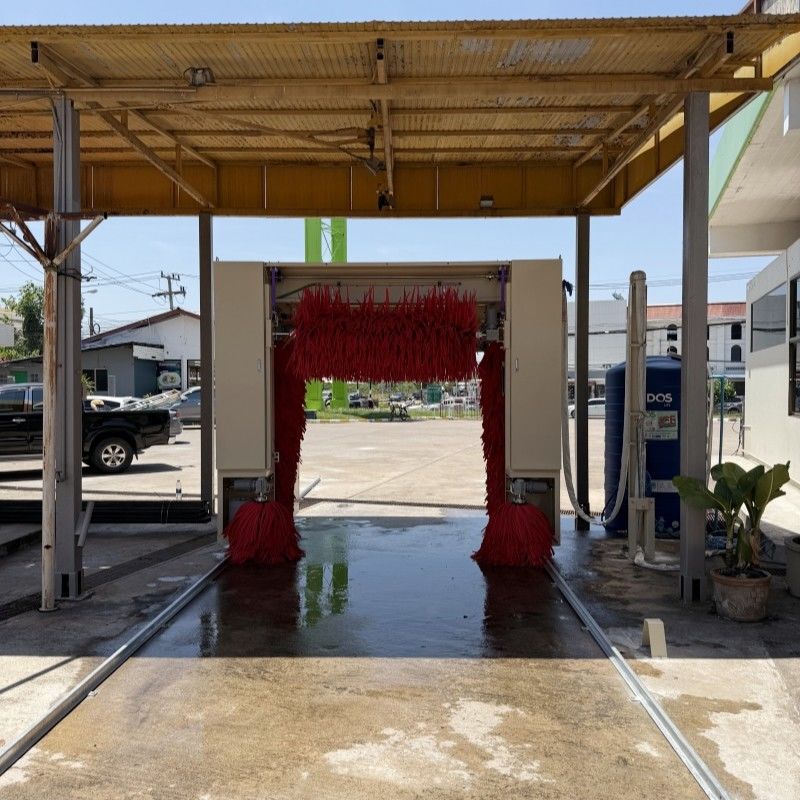 Estrutura de aço galvanizado a quente Kolon para durabilidade e resistência à corrosão na máquina de lavagem de carros de reviramento automático completo