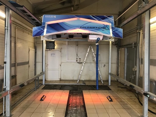 Máquina automática de lavagem de automóveis sem toque pressão 24,5Kw Potência Pressão de água ajustável Opções de pagamento múltiplas